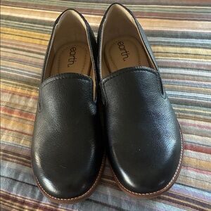 Earth Classic Black Leather Slip-Ons